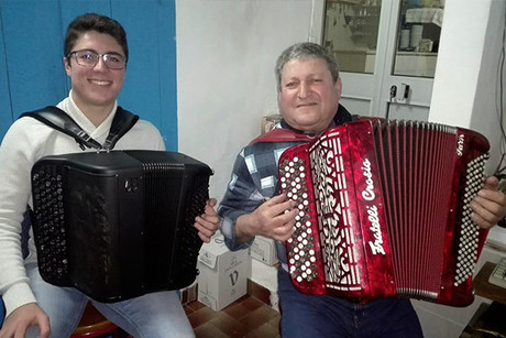 Odivelas Accordionist João Romão and his young nephew,